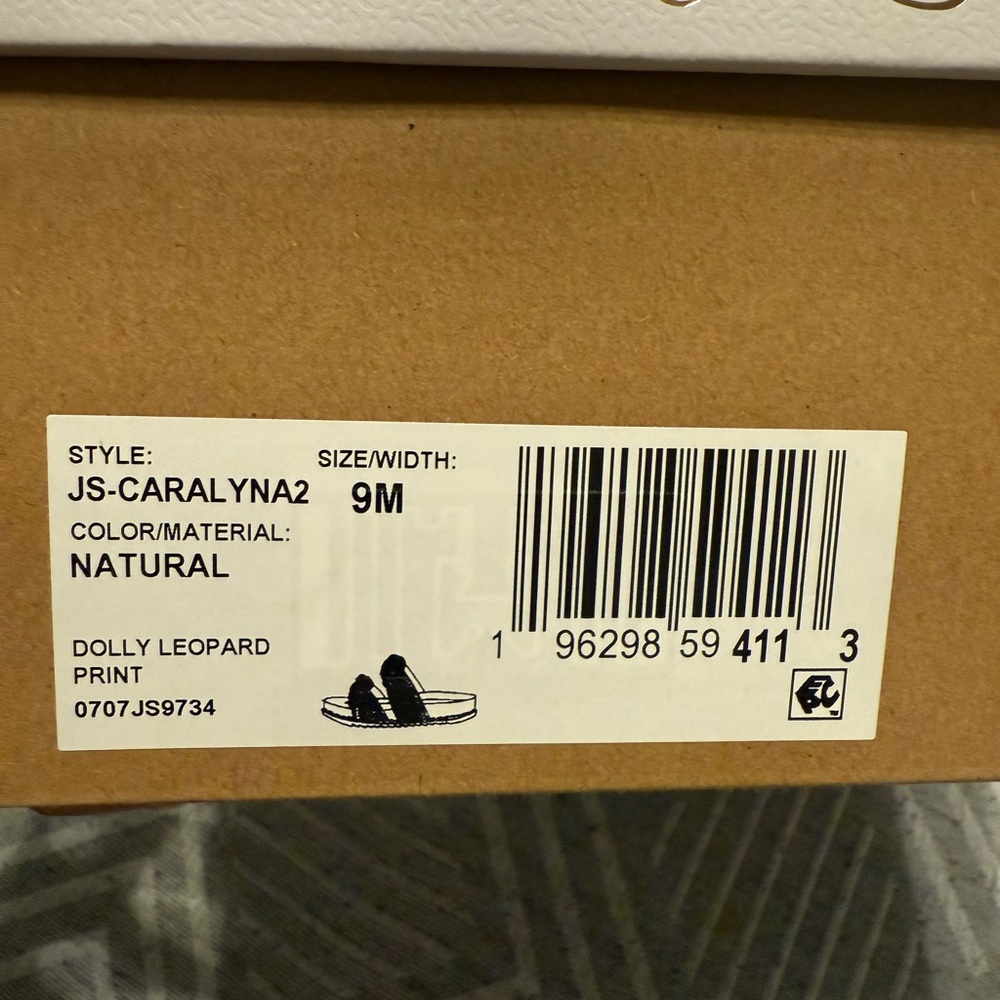 Jessica Simpson Black and Brown Sandals with Leopard Print - Picture 3 of 3